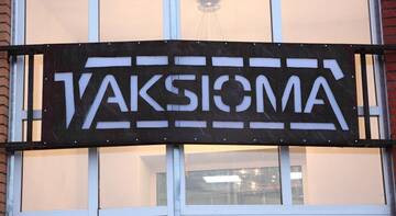 Фото номера Улучшенный одноместный номер Гостиница Aksioma г. Гатчина 4